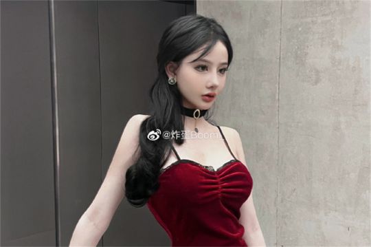炸蛋boom个人简介cos红丝绒礼服(炸蛋画法)-coser视界